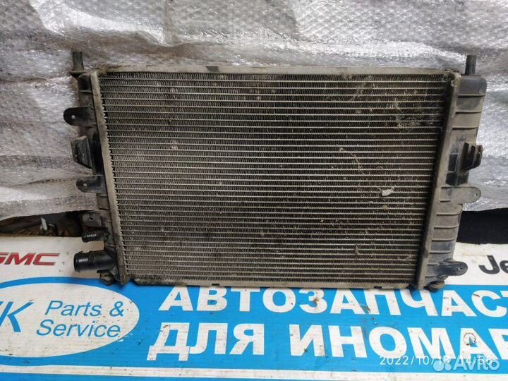 Радиатор охлаждения двс Ford Escort 1,6 90-95