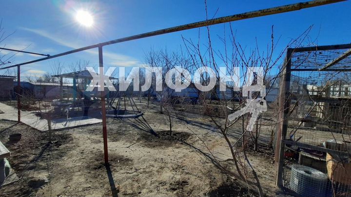 Дом 100 м² на участке 12 сот.