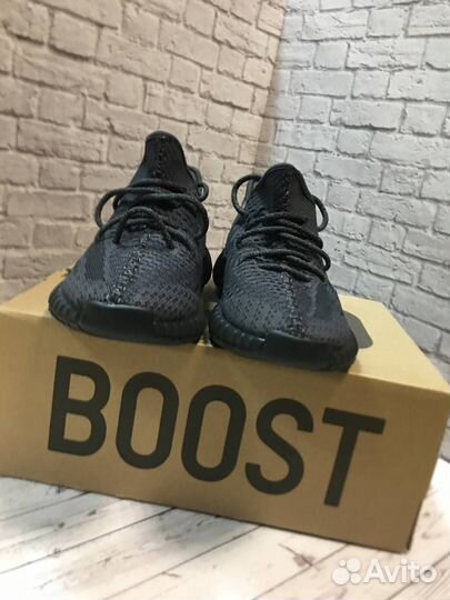 Кроссовки Adidas Yeezy boost 350 v2 black