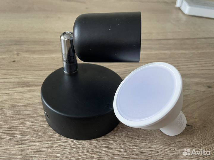 Светильник (спот поворотный) +лампочка