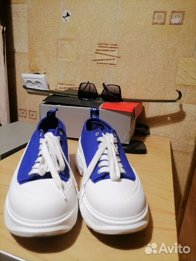 Продам кеды