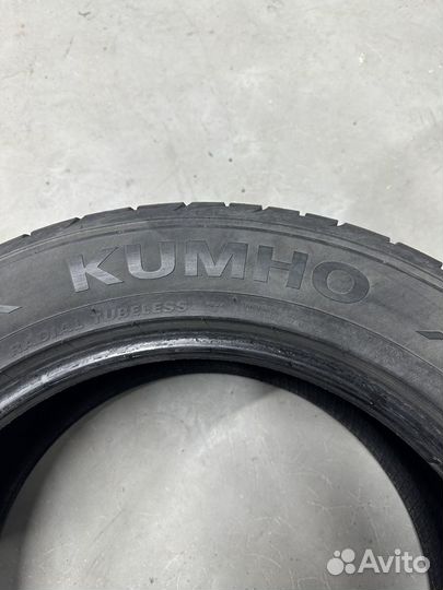 Kumho Ecsta PS31 235/55 R17