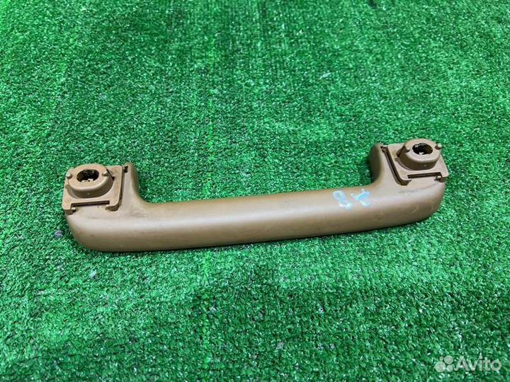 Ручка потолка Audi A8 седан 4.2 2004