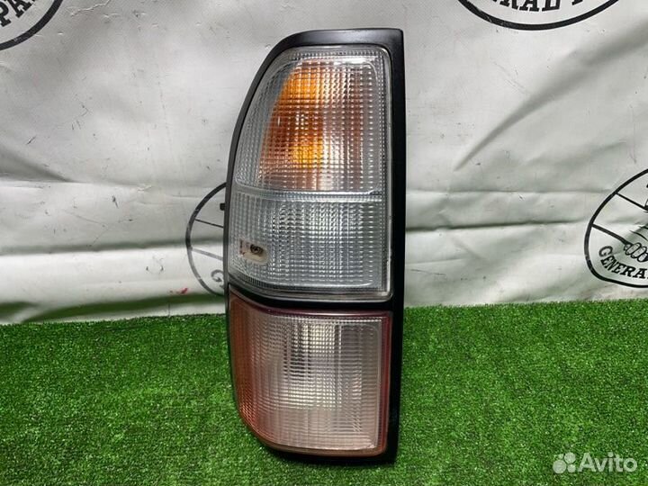 Стоп-сигнал Toyota Land Cruiser Prado VZJ90 5VZ-FE