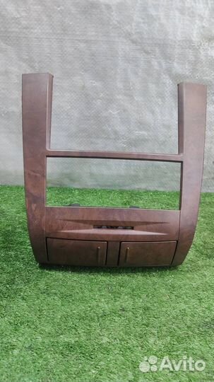 Накладка торпедо Ssangyong Rexton 2005