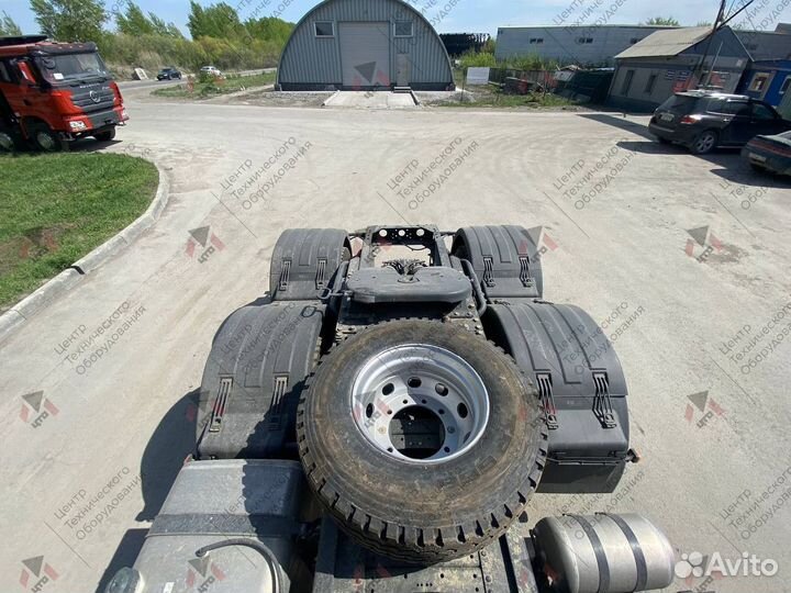 Shacman (Shaanxi) SX42584V324, 2023