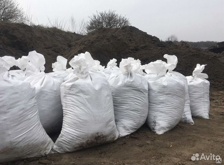 Земля чернозем перегной в мешках