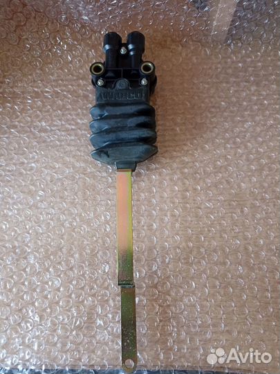 Кран уровня пола Renault