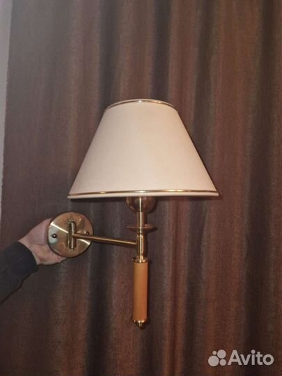 Настенный светильник бра