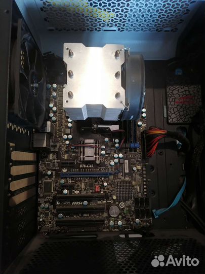 Материнская плата с процессором и памятью