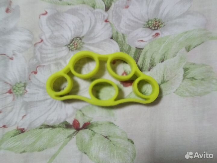 Тренажер для пальцев