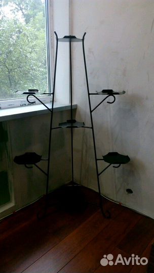 Подставка под цветы