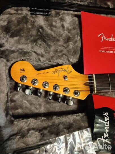 Fender Am Pro ll Stratocaster(HSS)