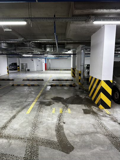 Машиноместо, 13 м²