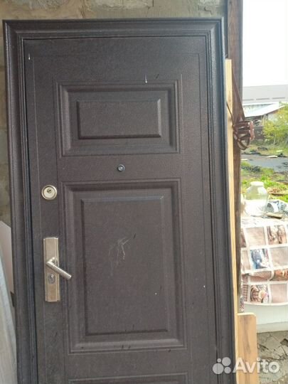 Дверь входная металлическая