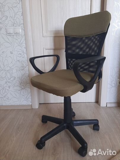 Кресло офисное Brabix зеленый