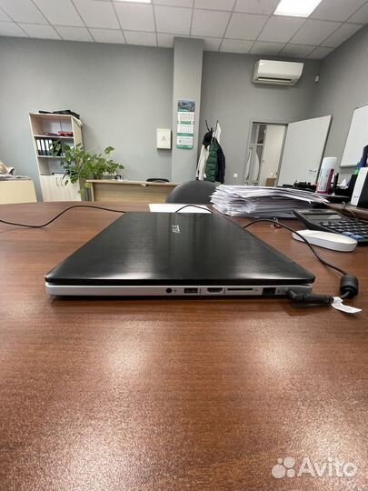 Ноутбук asus
