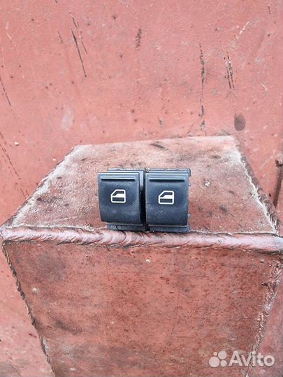 Кнопка стеклоподъемника Кадди 3