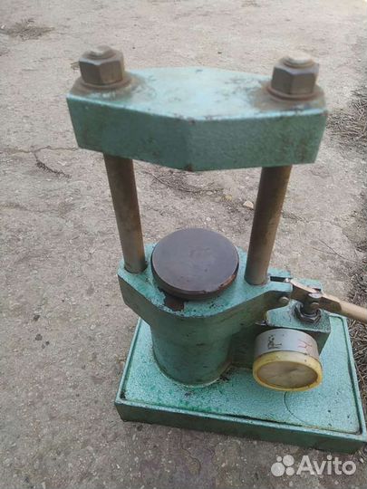Пресс гидравлический ручной бу СССР