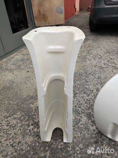 Раковина с пьедесталом в ванную