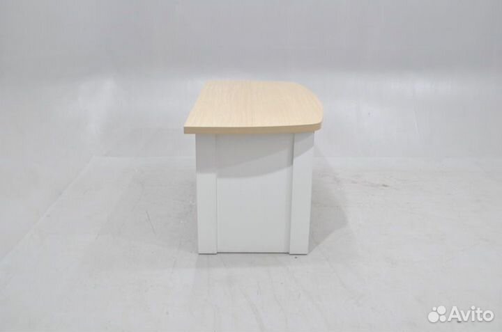 Письменный стол