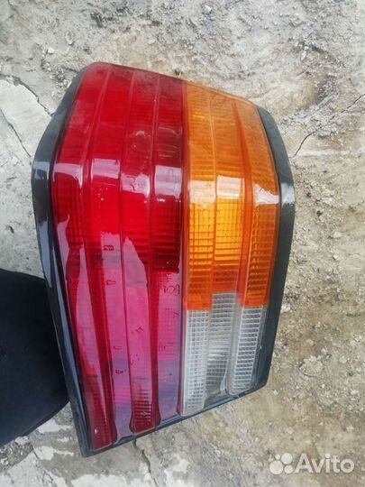 Фонари задние w124