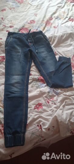 Джинсы женские