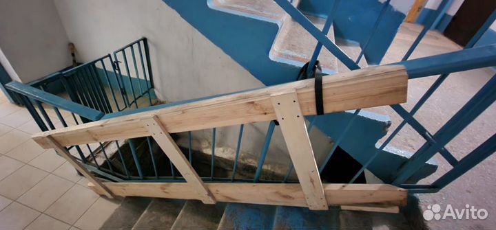 Откидной пандус для инвалидов