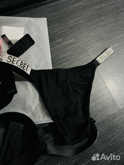 Комплект нижнего белья victoria secret