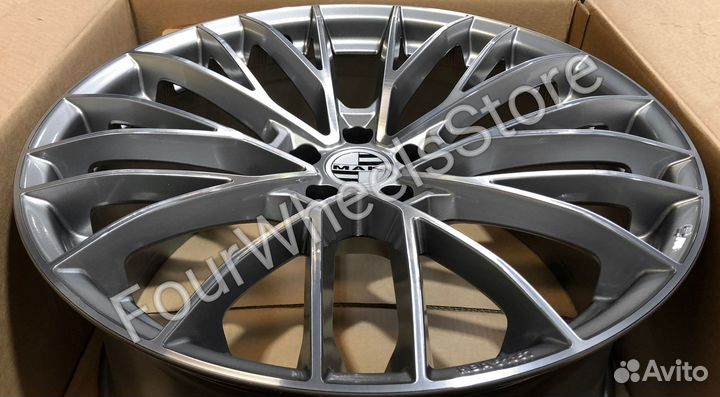 Диски на Audi A8 R21