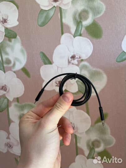 Кабель aux для iPhone