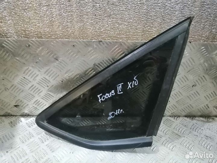 Форточка задняя правая хром Ford Focus 3 хэтчбек
