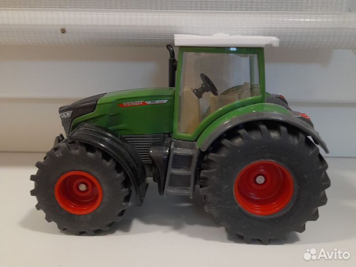 Трактор fendt 1:50