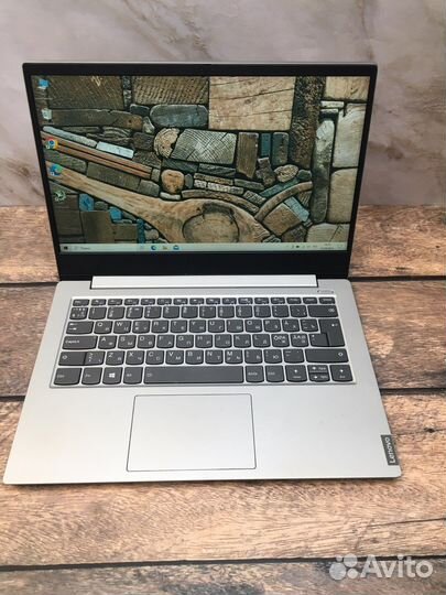 Игровой lenovo ryzen 5, ssd 500gb, ips, 8/20gb
