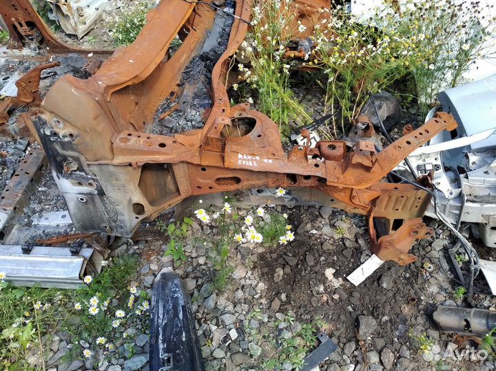 Порог лонжерон крыло Toyota Rav4 40 2012