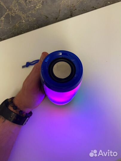 Блютуз колонка с радио