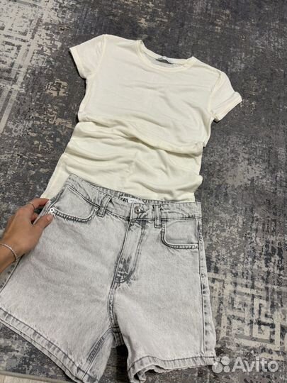 Джинсовые шорты Zara с футболками