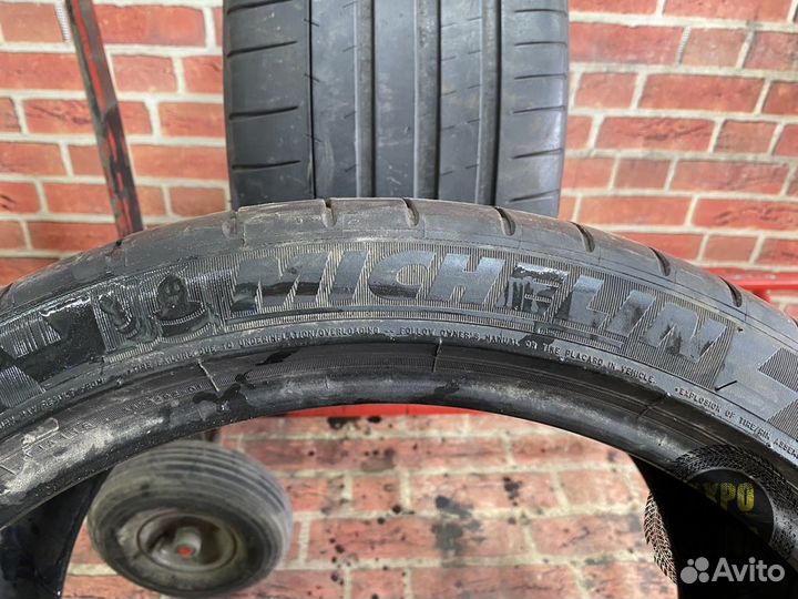 Michelin Pilot Super Sport 275/35 R20