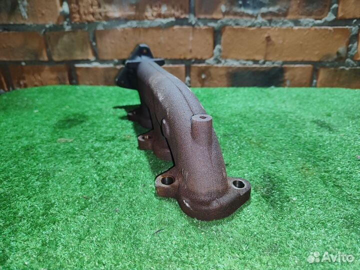 Коллектор выпускной правый Volkswagen Touareg 7L