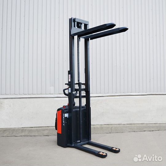 Самоходный Штабелер BX 1526E oxlift 2600 мм 1500 к