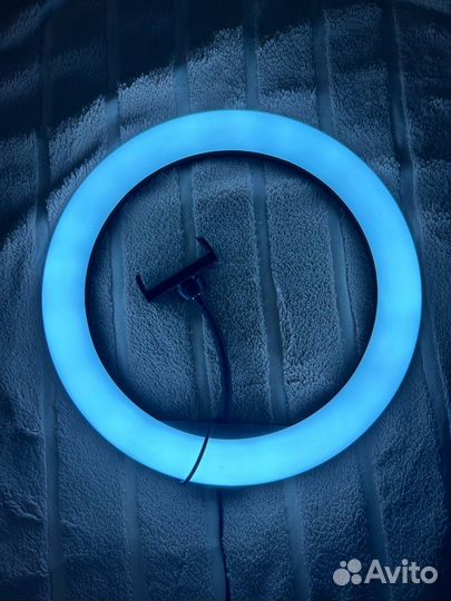 Кольцевая лампа со штативом