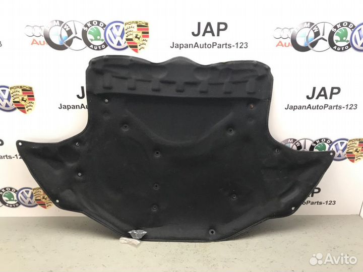 Шумоизоляция капота Mercedes-Benz E-280 W211