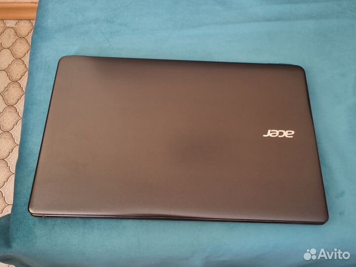 Acer Aspire E1-522