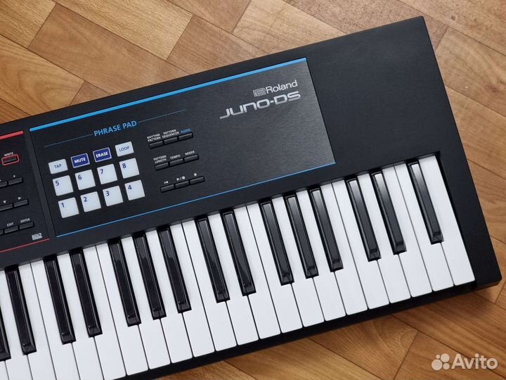 Синтезатор Roland juno-ds 76