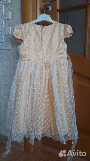 Платье праздничное