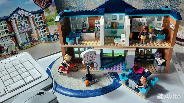 Lego friends школа 41682