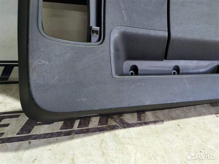 Накладка двери багажника Audi Q7 4L 3.0 BUG 2007