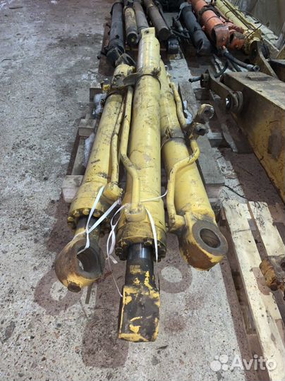 Гидроцилиндры caterpillar / komatsu / hitachi