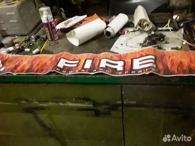 Наклейки на лобовое стекло