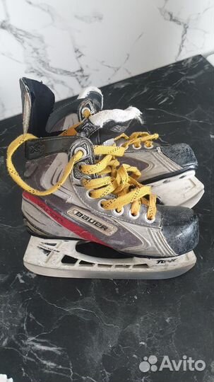 Коньки хоккейные детские